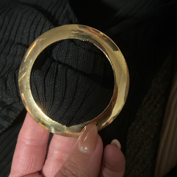 Sweater - Picture 5 of 8